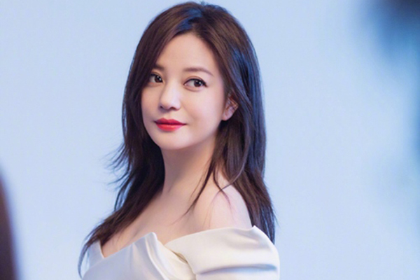 TRIỆU VY GÂY SỐT MẠNG XÃ HỘI VỚI NHỮNG BỨC ẢNH THỜI TRẺ TRIỆU VY GÂY SỐT MẠNG XÃ HỘI VỚI NHỮNG BỨC ẢNH THỜI TRẺ