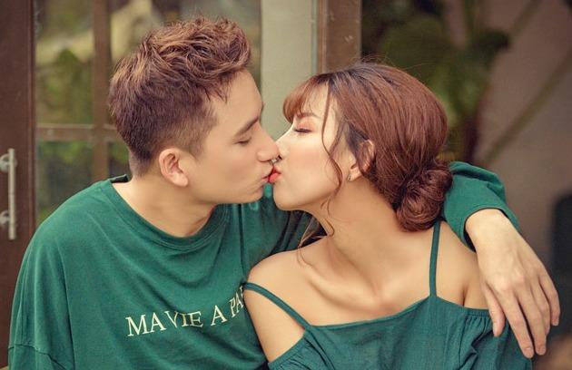 PHAN MẠNH QUỲNH KHOE ẢNH DU LỊCH TÌNH TỨ CÙNG BẠN GÁI PHAN MẠNH QUỲNH KHOE ẢNH DU LỊCH TÌNH TỨ CÙNG BẠN GÁI